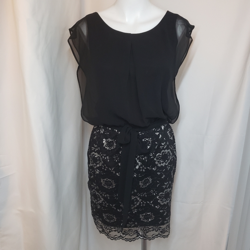 Batwing metallic floral print dress